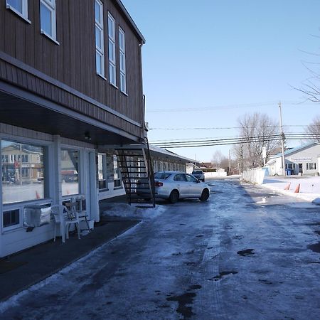 Motel Rive Du Lac Saint-Zotique Kültér fotó