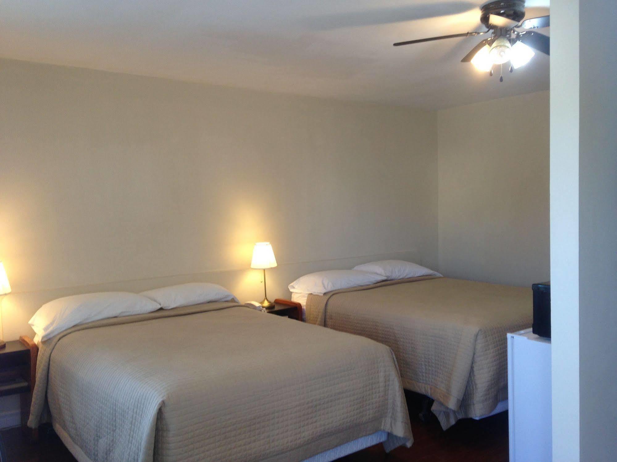 Motel Rive Du Lac Saint-Zotique Kültér fotó
